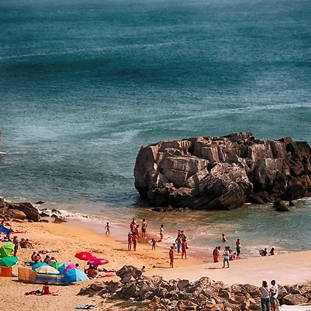 Holiday Rua Da Falesia * Peniche