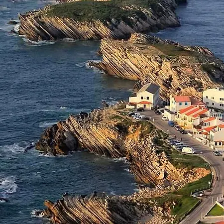 Holiday Rua Da Falesia